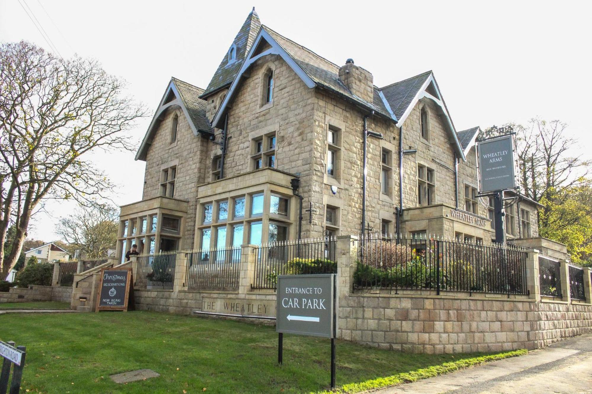 Inn The Wheatley Arms 3*